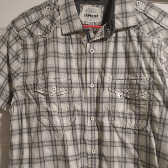Button down shirt - Picture 2 of 2